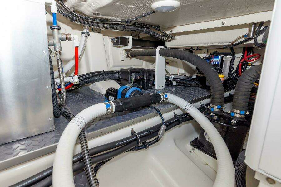 Cosmetic Sturgeon 43ft Formula Yacht For Sale