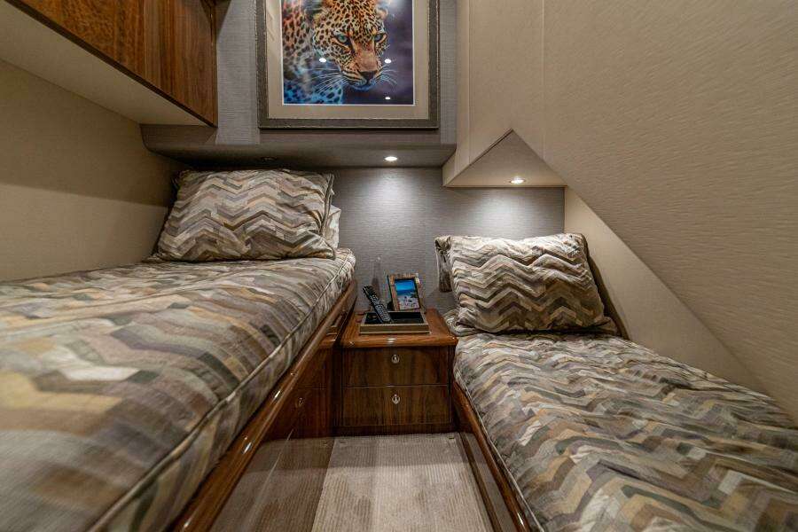 2020 Viking 58 Convertible - Amarula Sun