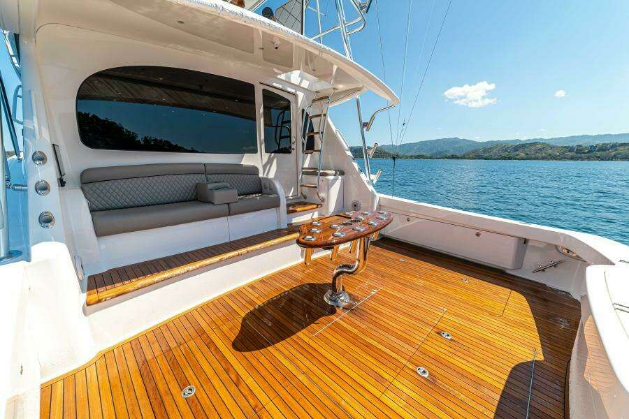 2020 Viking 58 Convertible - Amarula Sun