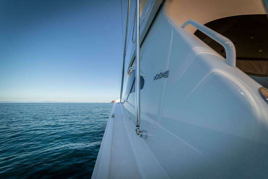2020 Viking 58 Convertible - Amarula Sun