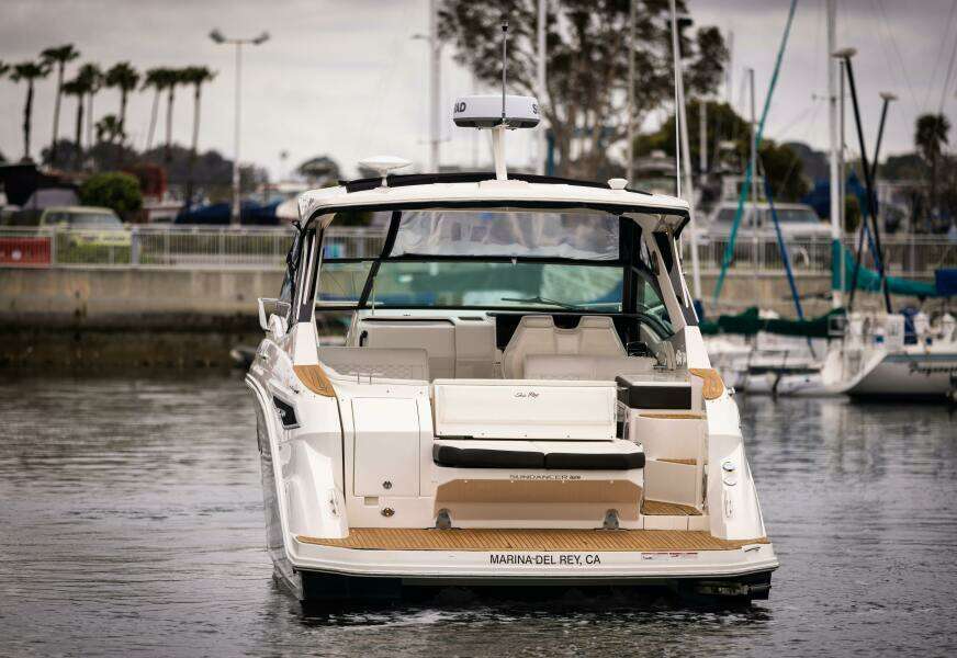 GOLDEN HOUR 32ft Sea Ray Yacht For Sale