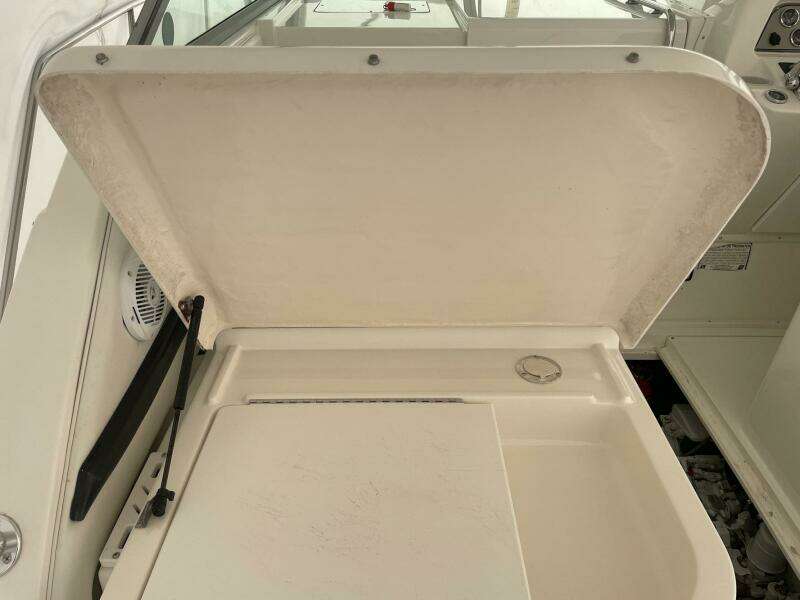 33ft Wellcraft Yacht For Sale