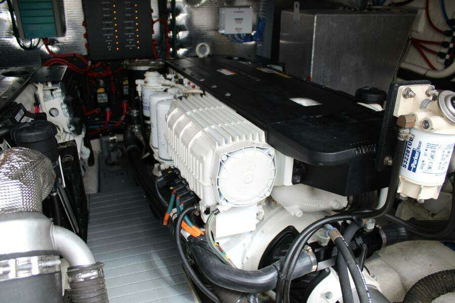 42ft Regal Yacht For Sale