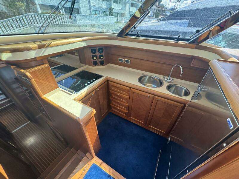 TRUE STORY 51ft Mochi Craft Yacht For Sale