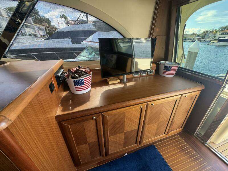 TRUE STORY 51ft Mochi Craft Yacht For Sale