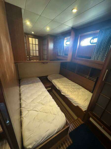 TRUE STORY 51ft Mochi Craft Yacht For Sale