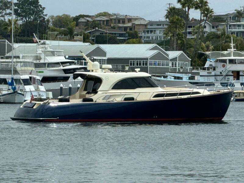 TRUE STORY 51ft Mochi Craft Yacht For Sale