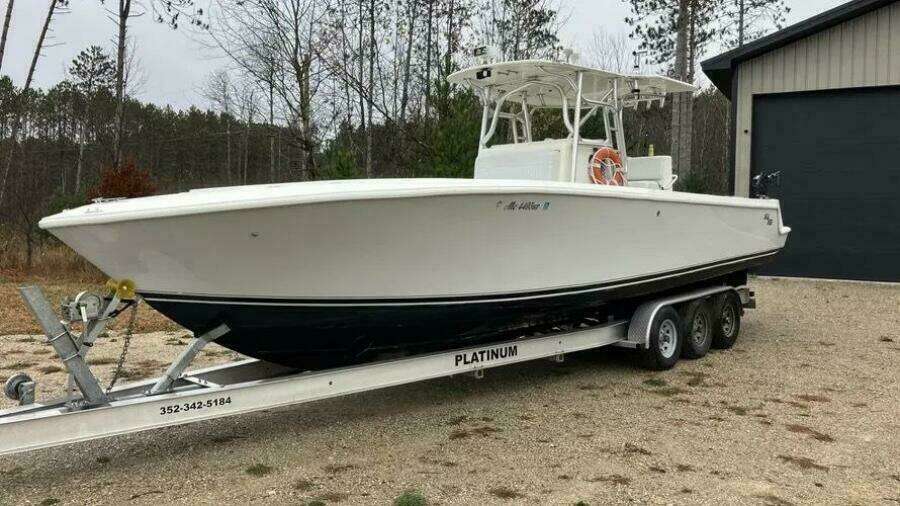 33ft SeaVee Yacht For Sale