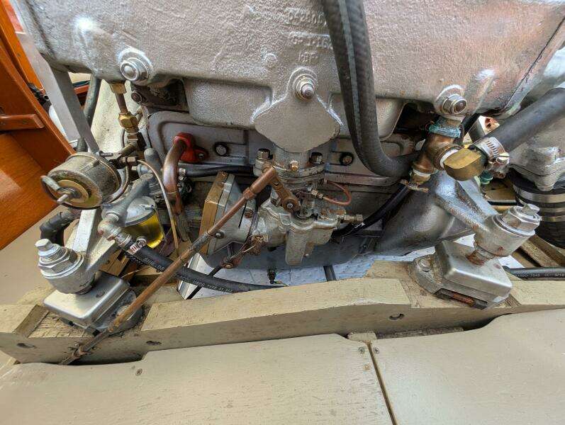 37 Port Side Engine Mounts
