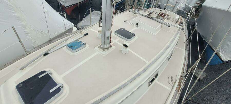 WINDFALL 31ft Island Packet Yacht For Sale