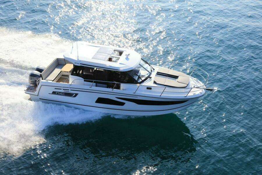 34ft Jeanneau Yacht For Sale