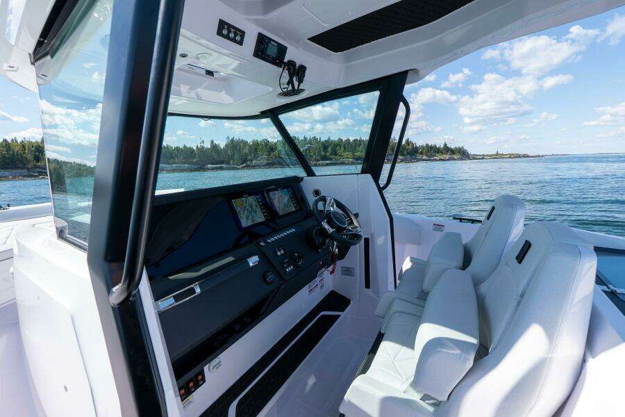 Stock 42 29ft Axopar Yacht For Sale