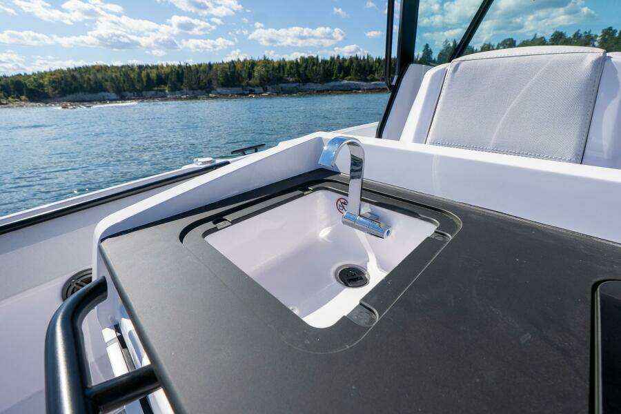 Stock 42 29ft Axopar Yacht For Sale