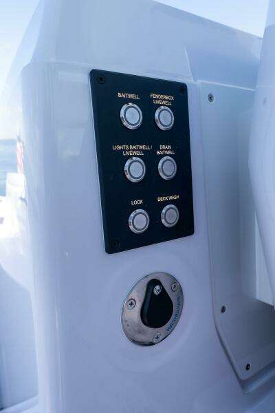 Stock 42 29ft Axopar Yacht For Sale