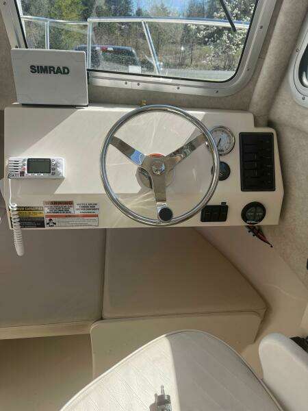 27ft Defiance Yacht For Sale