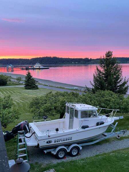 27ft Defiance Yacht For Sale