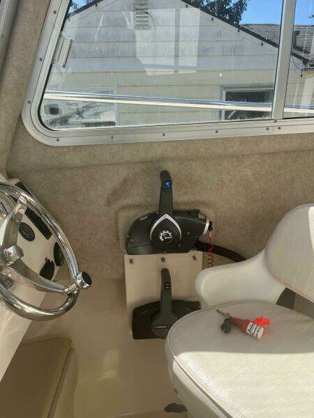 27ft Defiance Yacht For Sale