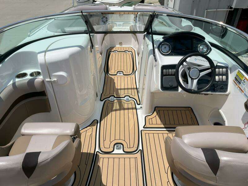 24ft Hurricane Yacht For Sale