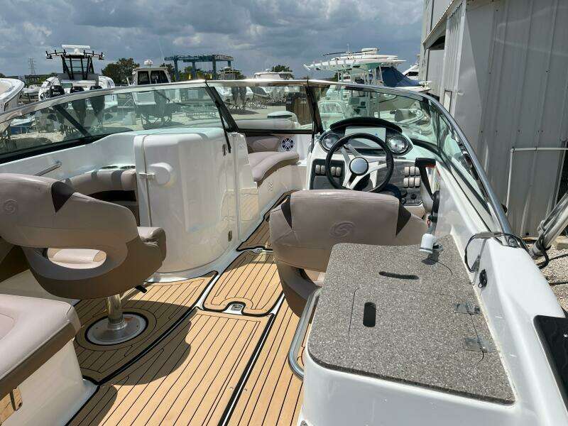24ft Hurricane Yacht For Sale