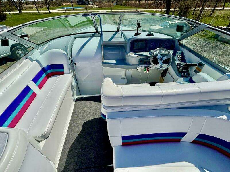33ft Formula Yacht For Sale
