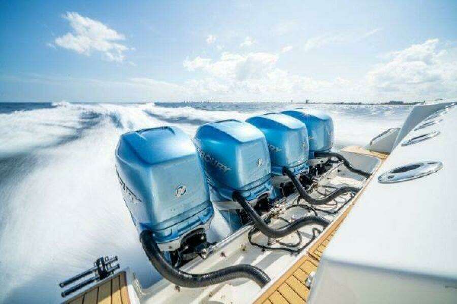 42ft Boston Whaler Yacht For Sale