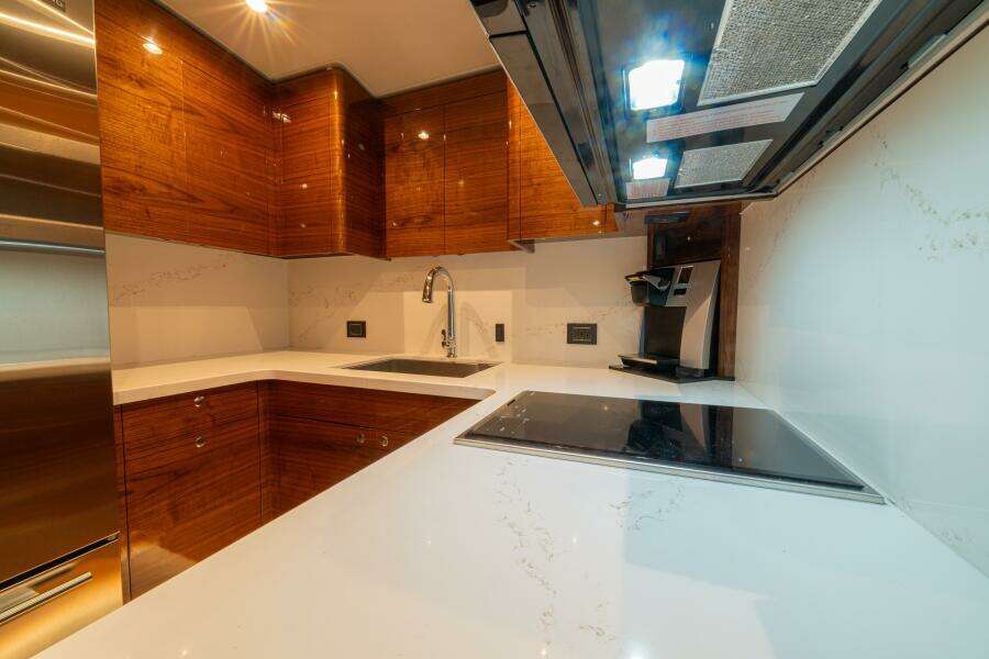 56ft Jarrett Bay Yacht For Sale