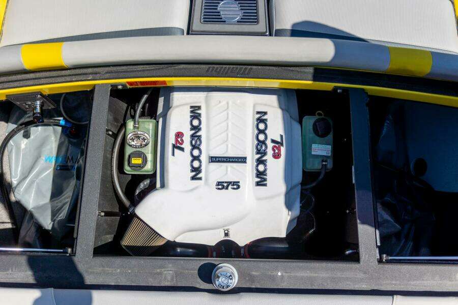 MALIBU MKZ 24ft Malibu Yacht For Sale