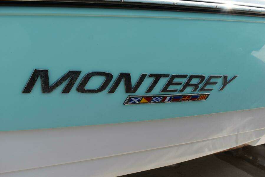 22ft Monterey Yacht For Sale