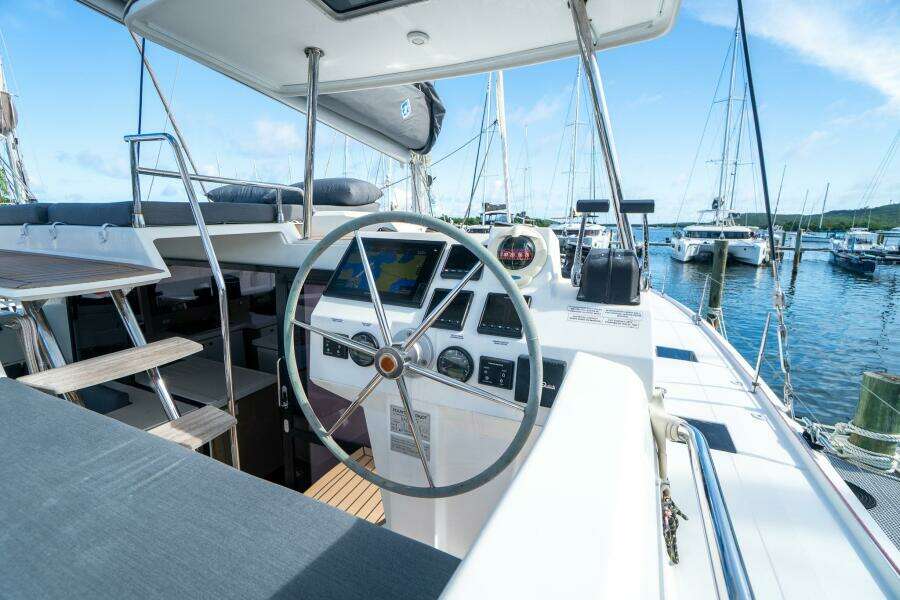 Hourglass 47ft Fountaine Pajot Yacht For Sale