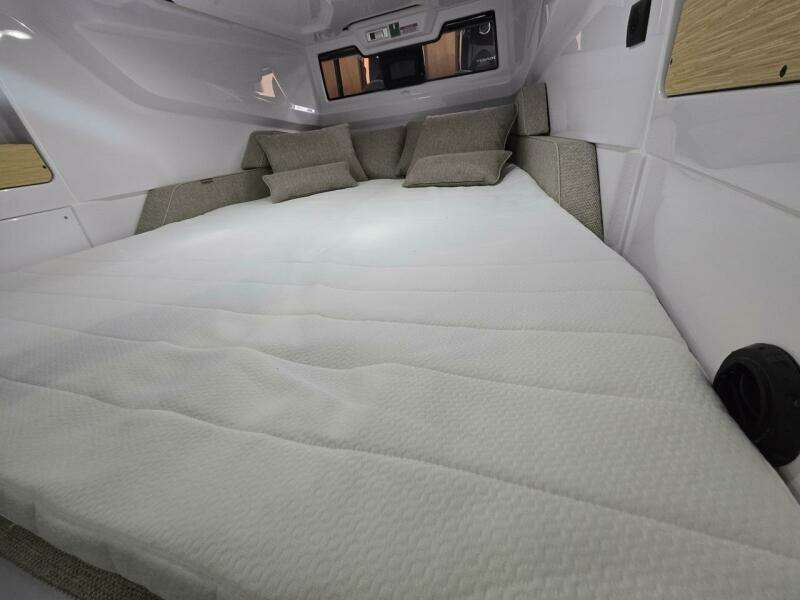 Axopar 29 Cross Cabin Stock 45 29ft Axopar Yacht For Sale