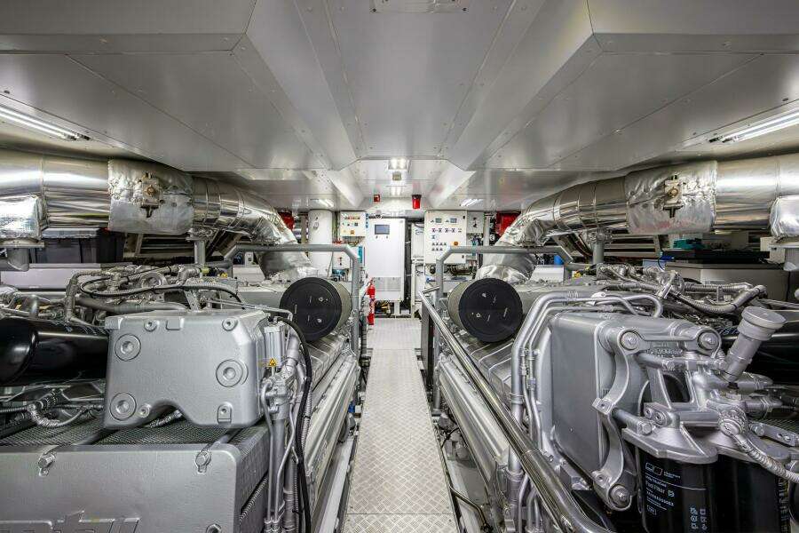 Mangusta 54 Gransport Goldeneye