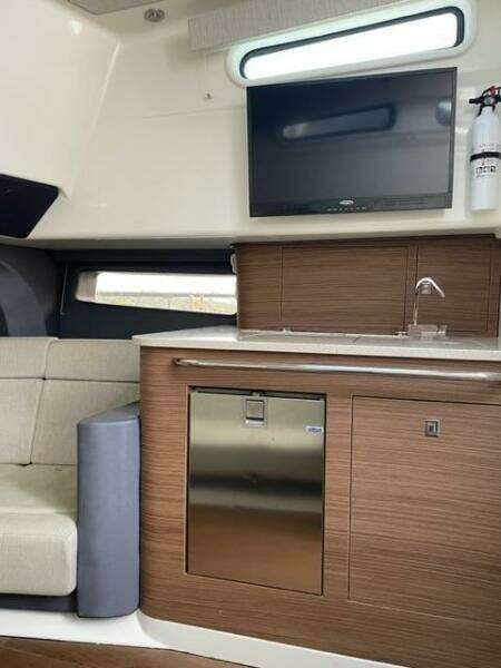 42ft Boston Whaler Yacht For Sale