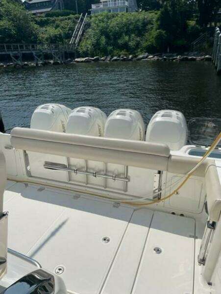 42ft Boston Whaler Yacht For Sale
