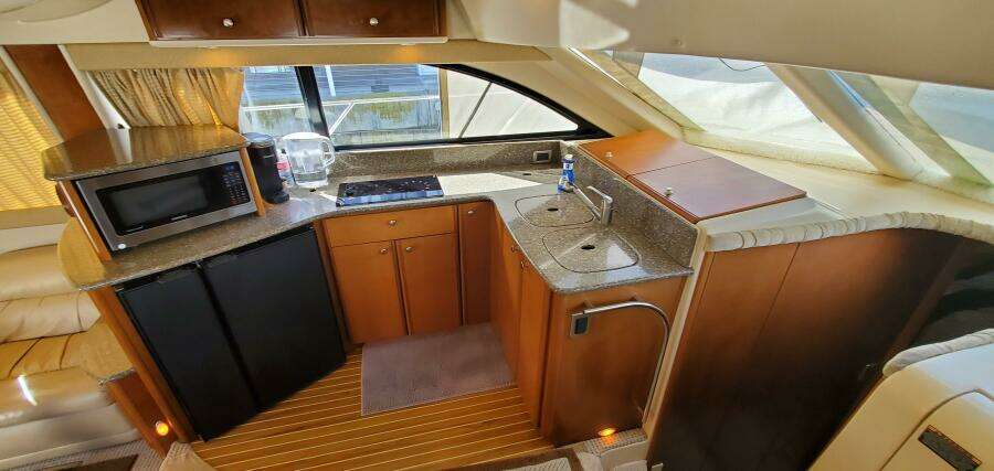 Chelarious 41ft Meridian Yacht For Sale