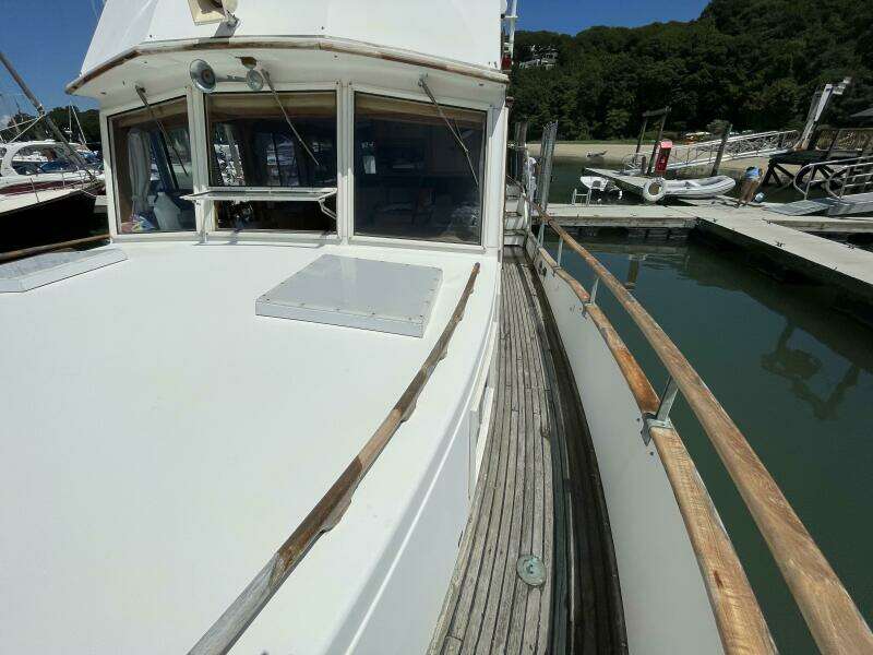 42ft Grand Banks Yacht For Sale