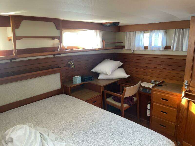 42ft Grand Banks Yacht For Sale