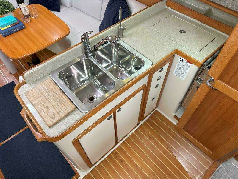 Sirius 34ft Catalina Yacht For Sale