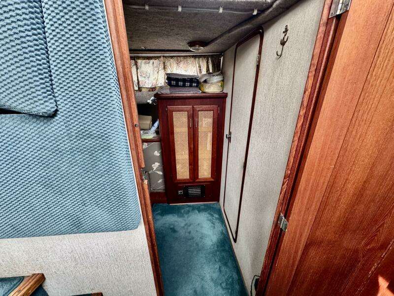 Sea Glass 38ft Bayliner Yacht For Sale