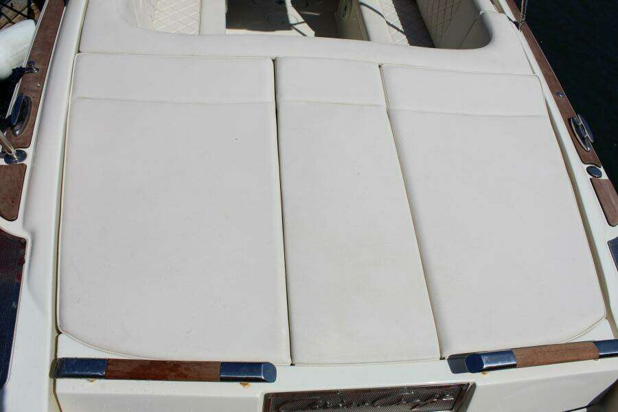 27ft Chris Craft Yacht For Sale