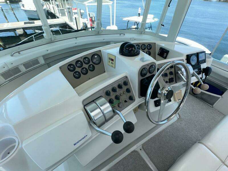 50ft Carver Yacht For Sale