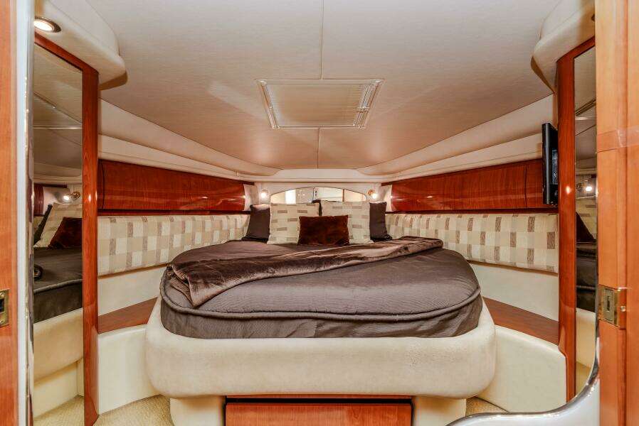 36ft Sea Ray Yacht For Sale