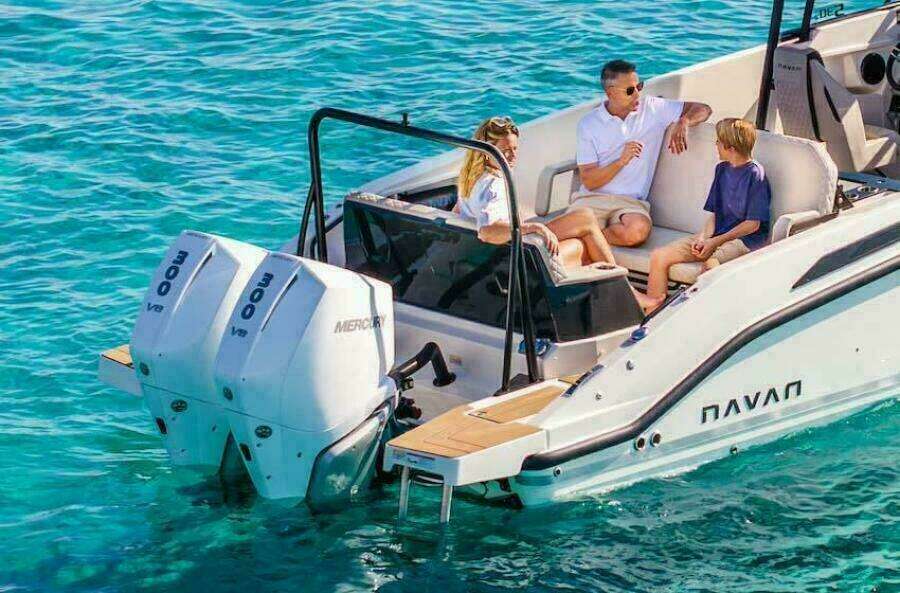 33ft Navan Yacht For Sale