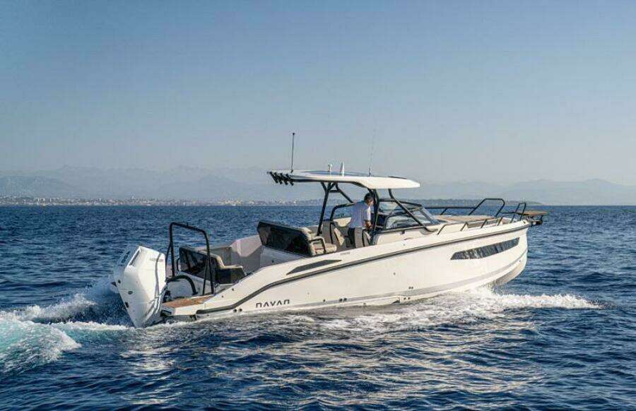 33ft Navan Yacht For Sale