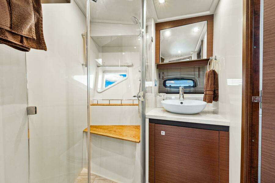 AWOL V 51ft Sea Ray Yacht For Sale