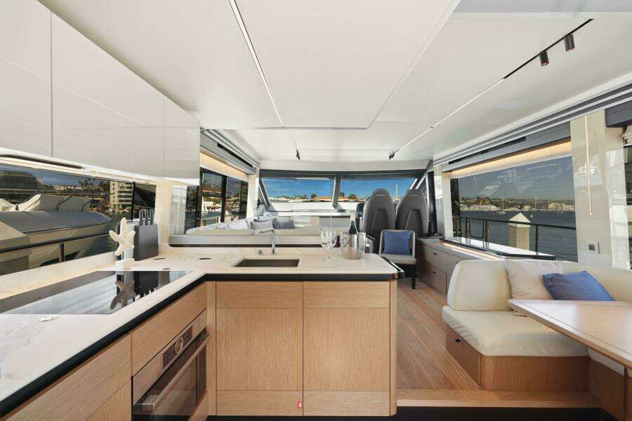 60ft Absolute Yacht For Sale