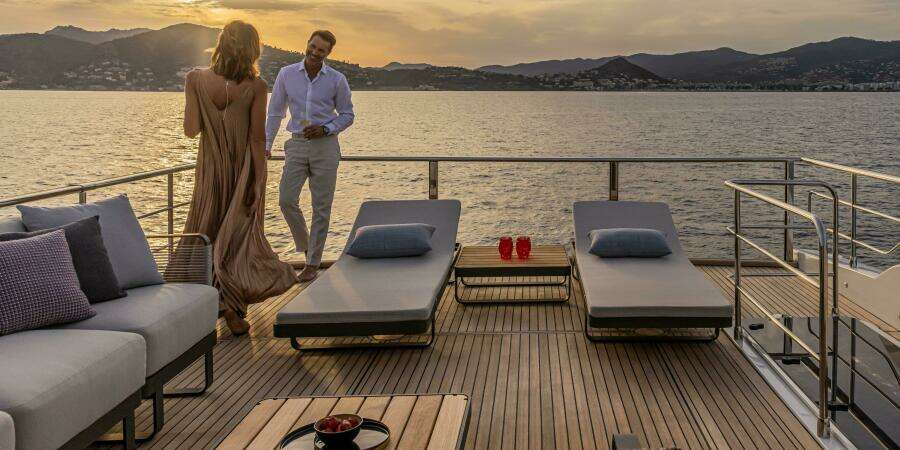 75ft Absolute Yacht For Sale