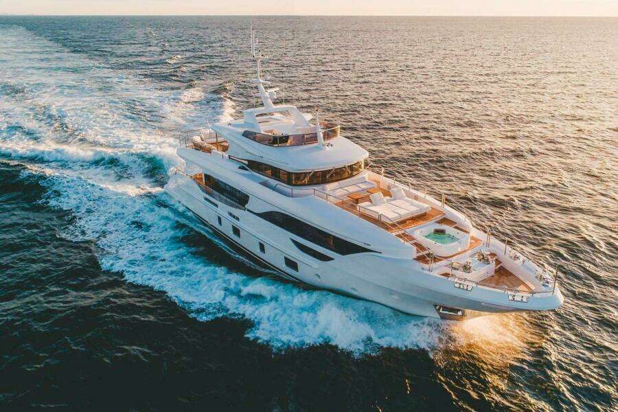 95ft Benetti Yacht For Sale
