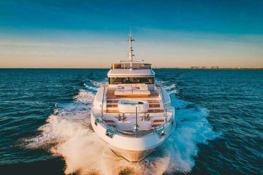 95ft Benetti Yacht For Sale