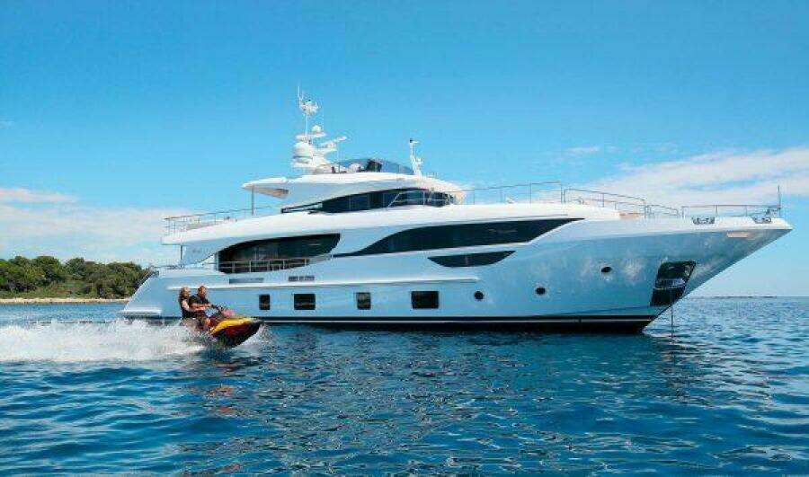 95ft Benetti Yacht For Sale