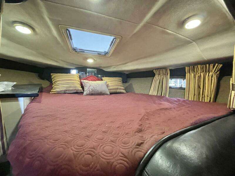 Hailey Brae 39ft Maxum Yacht For Sale